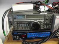 Icom IC-735